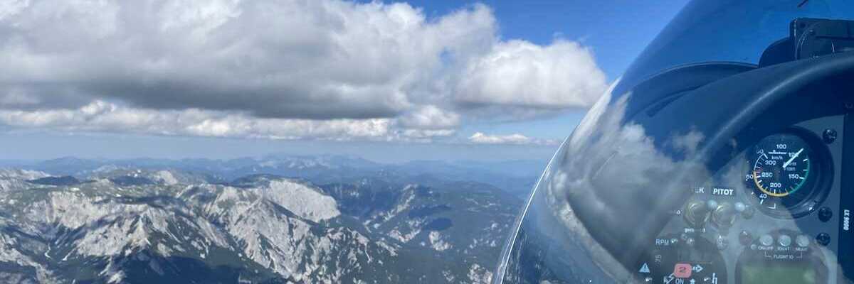 Flugwegposition um 14:45:32: Aufgenommen in der Nähe von Tragöß-Sankt Katharein, Österreich in 2464 Meter